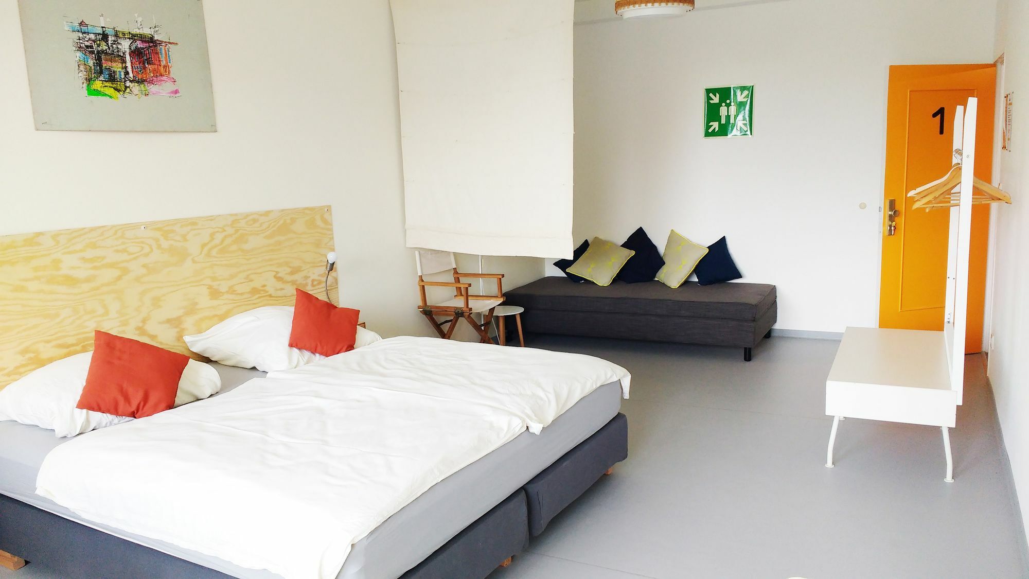 Hotel M I N I T E L